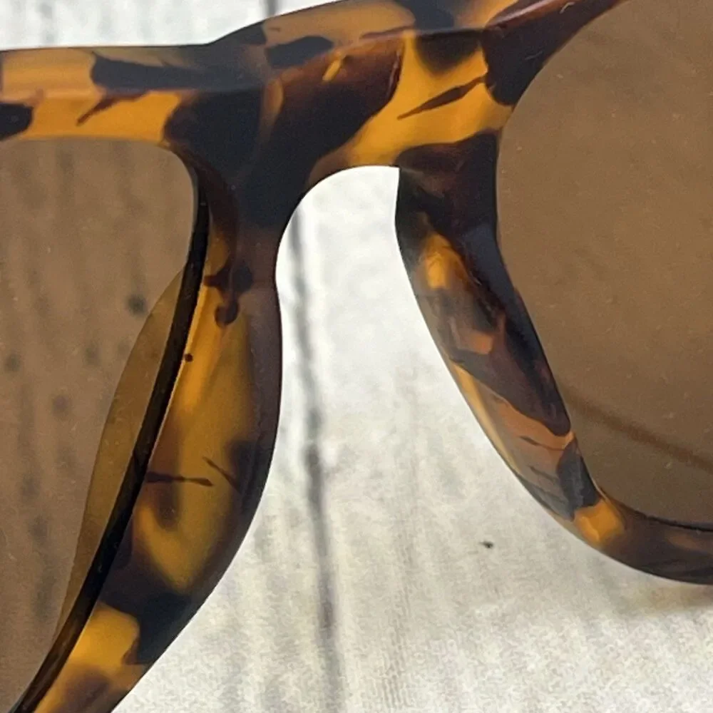 Goodr Bosley’s Basset Hound Dreams Polarized UV Sunglasses Tortoise Brown